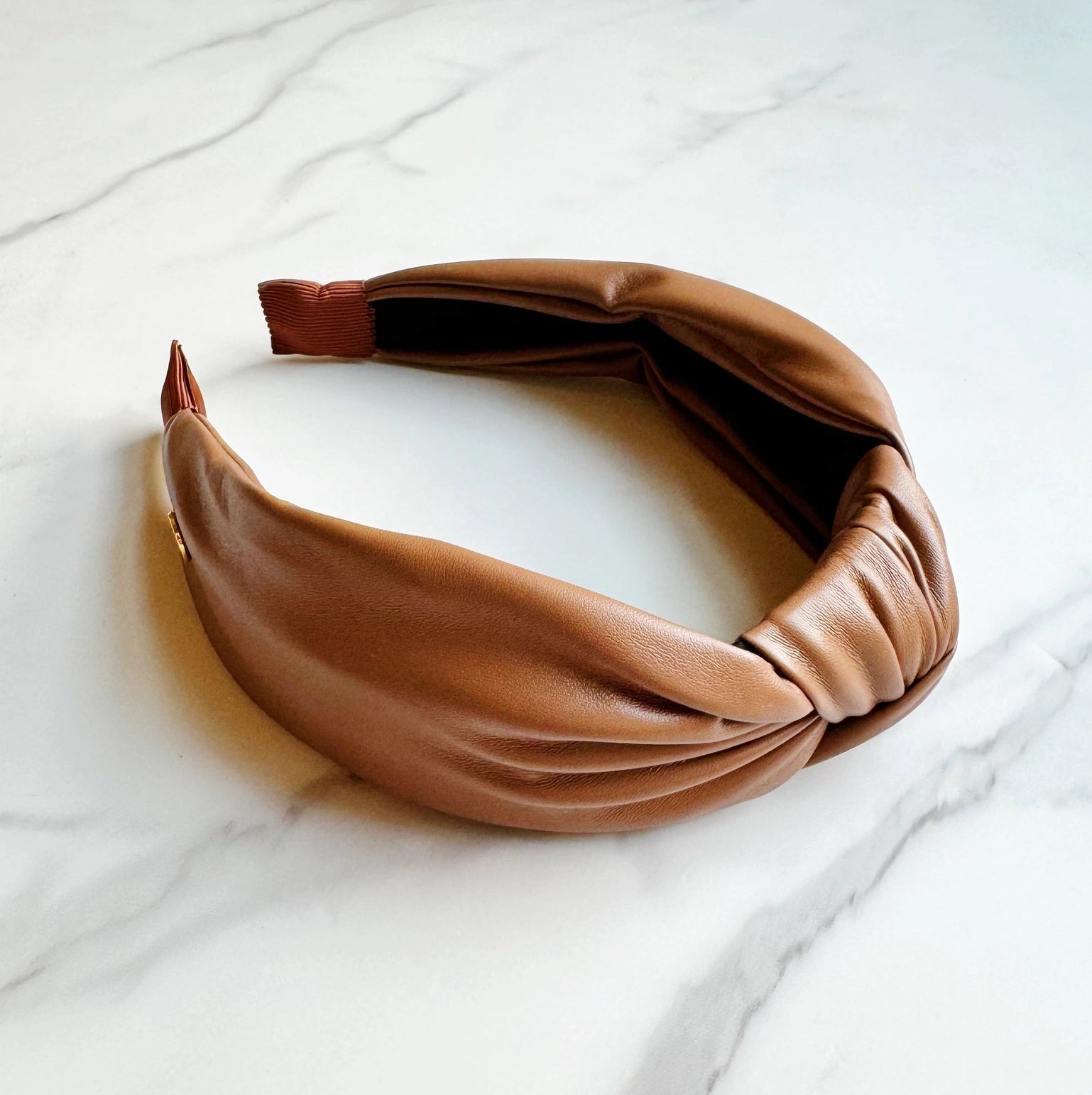 The Sienna Knot