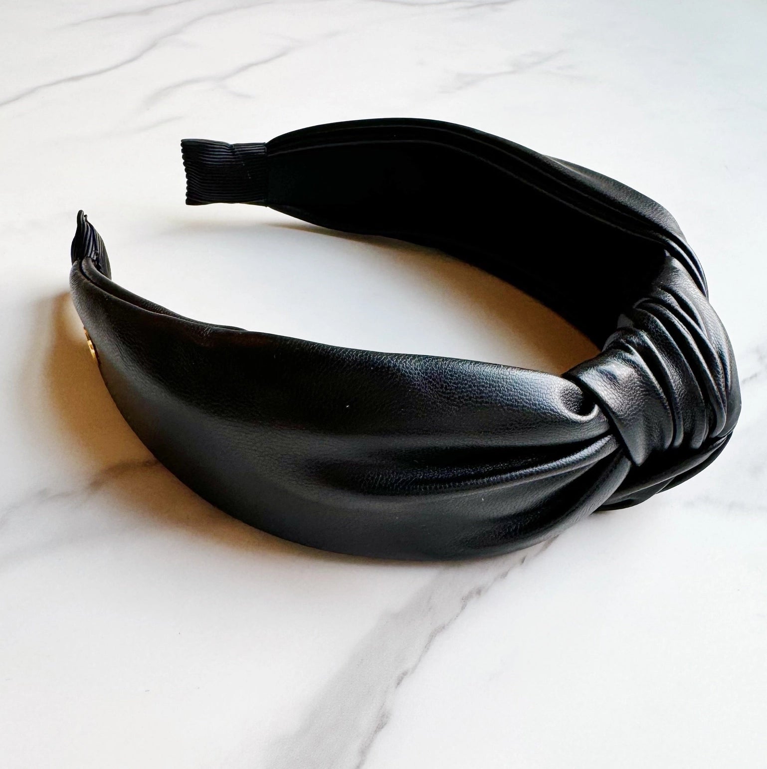 The Sienna Knot